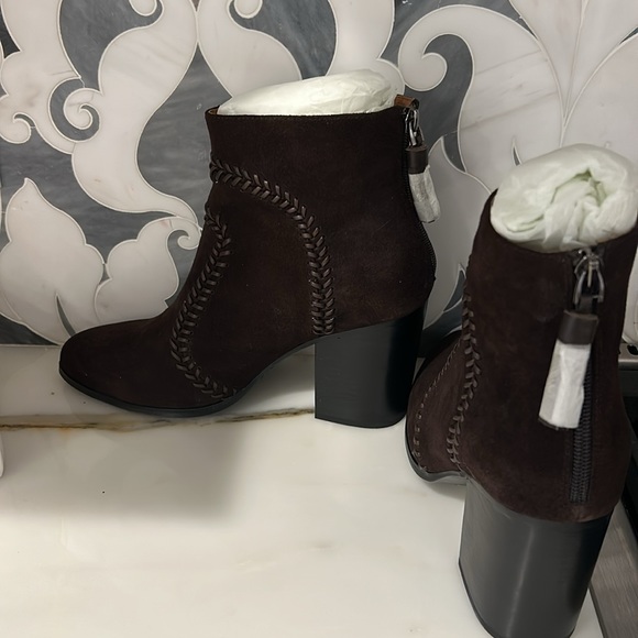 Lola Cruz Dark Brown Boots with Baseball Stich Details- sz 40 (9) - Picture 6 of 12